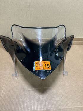 8lx-k7210-20-00 Yamaha Cat 7606-409 Sidewinder L / X Low Windshield Oem