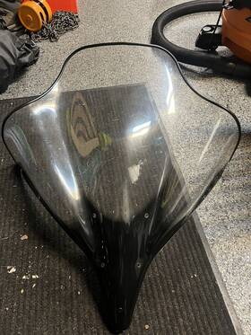 Sma-8hg96-30-bk Yamaha Apex Tall Windshield Sma-8hg96-30-bk Yamaha Apex Tall Windshield
